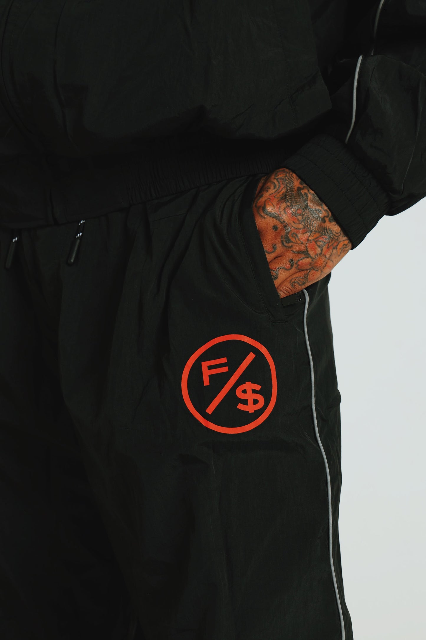 MOTION Nylon Pants (BRED)